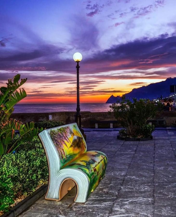 Torrevarata Vacanze Villa Santa Teresa Di Riva Dış mekan fotoğraf