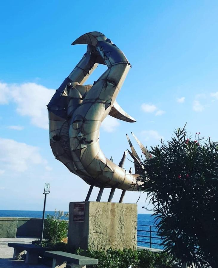 Torrevarata Vacanze Villa Santa Teresa Di Riva Dış mekan fotoğraf