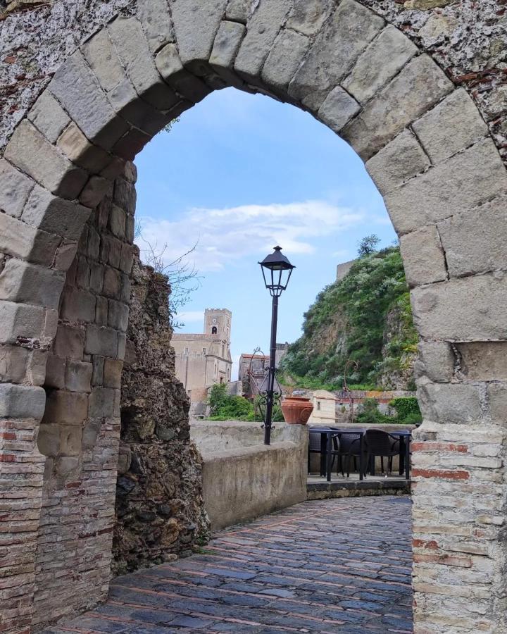 Torrevarata Vacanze Villa Santa Teresa Di Riva Dış mekan fotoğraf